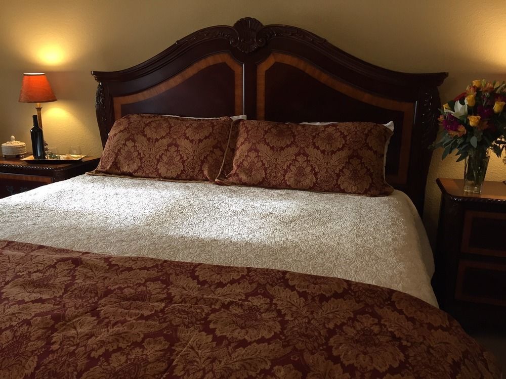Square Inn Wimberley Extérieur photo