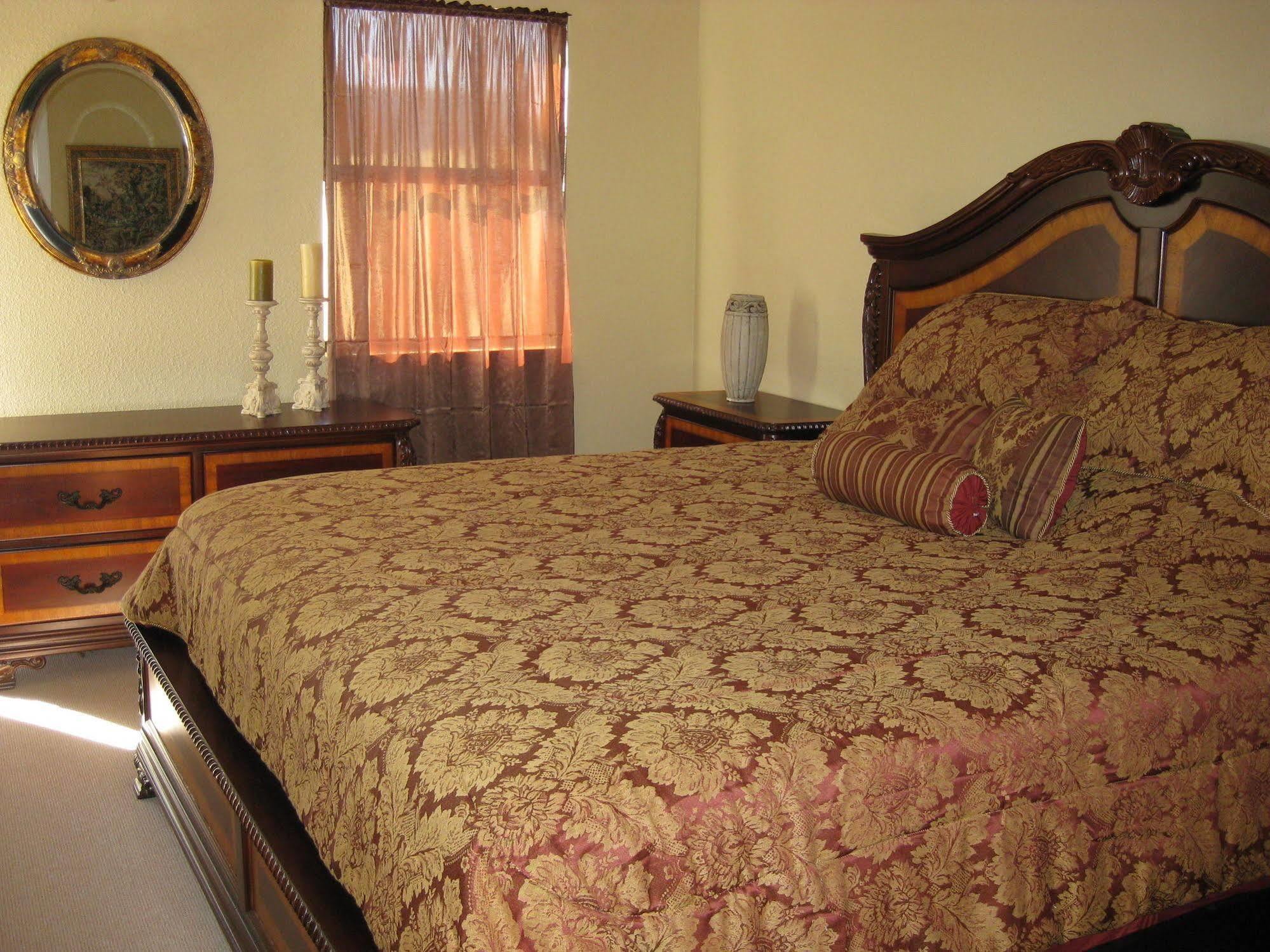 Square Inn Wimberley Extérieur photo